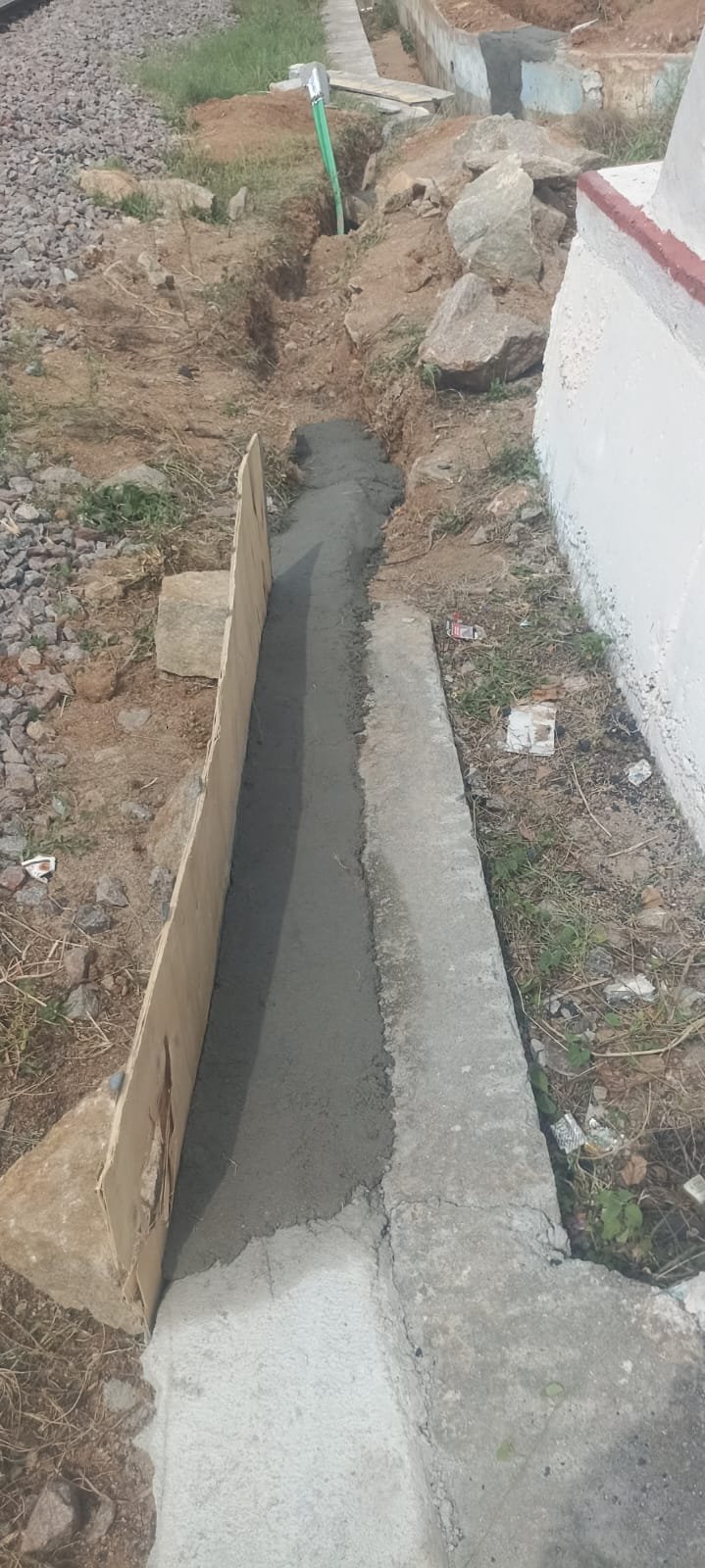 Cable trench